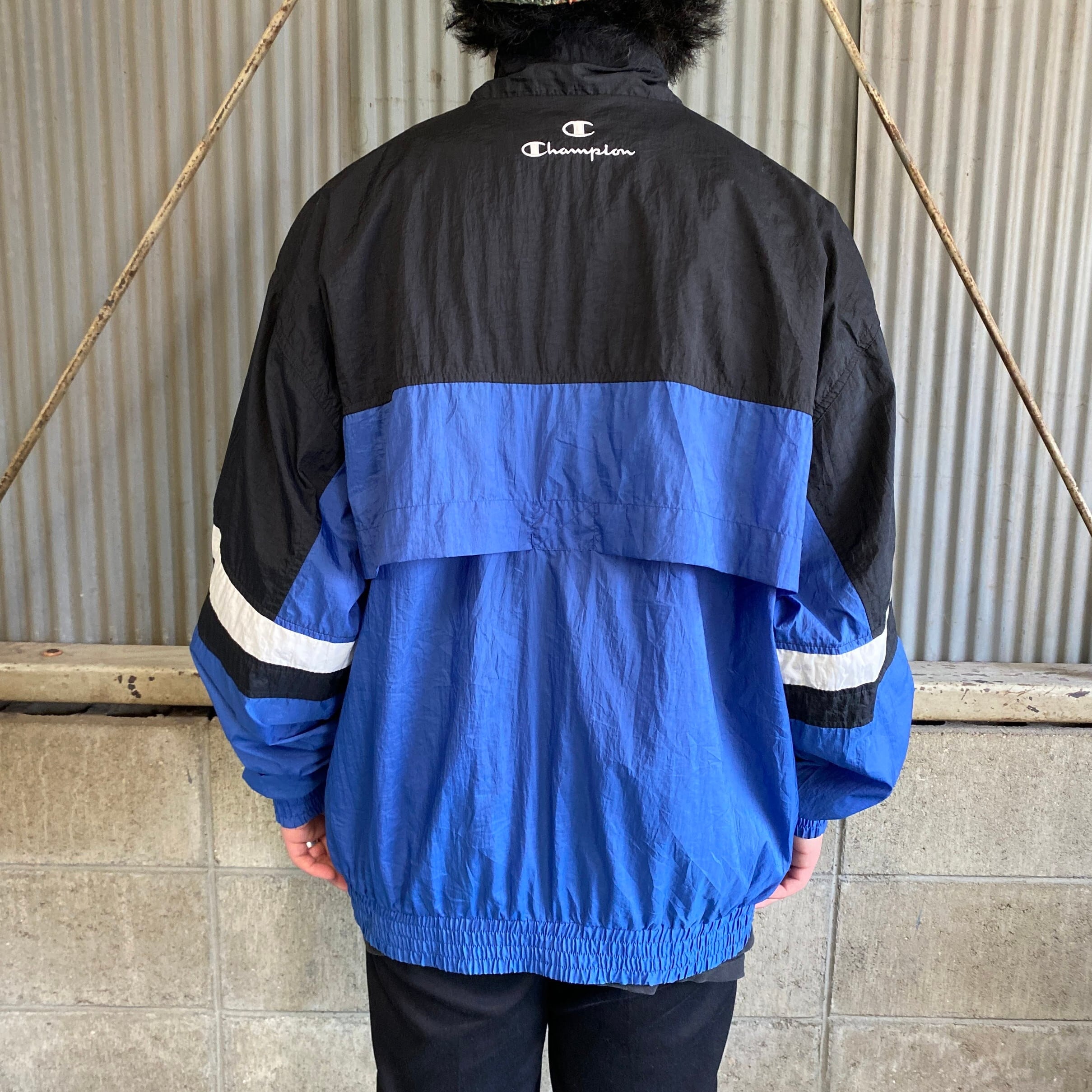 vintage champion チャンピオン　ナイロンジャケット　90s00s