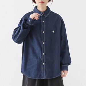 乙女のハート刺繡入り長袖デニムシャツ