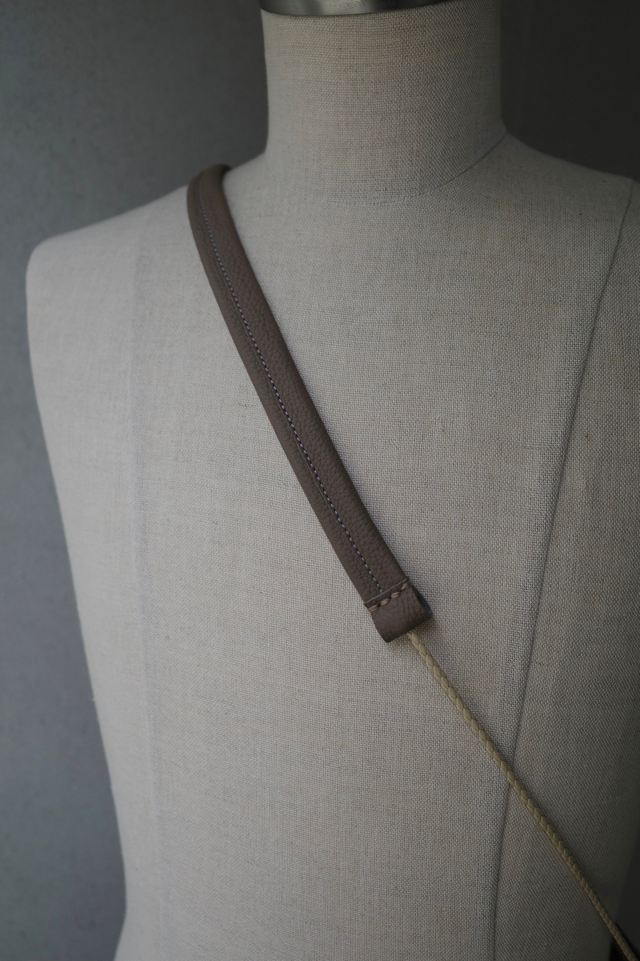 FAL-taupe-