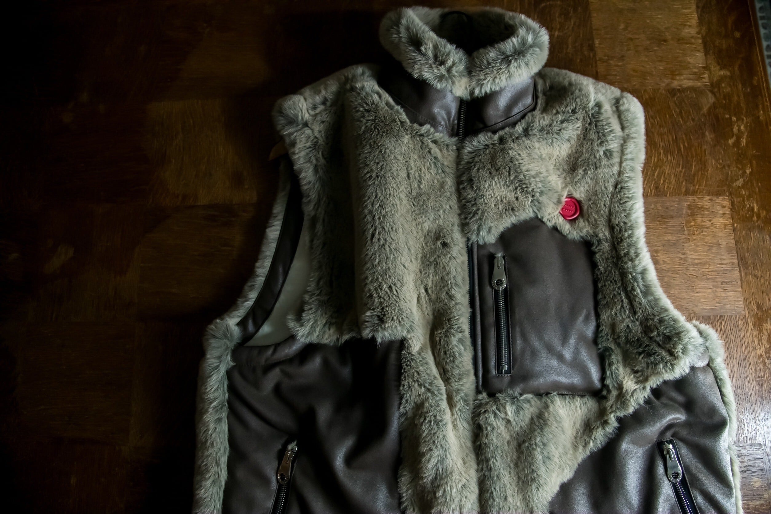 ヤマダヤ　FIKA. ファーベスト ヤマダヤ【Vin】フーデッドファーベスト - Vin limited -｜Yahoo