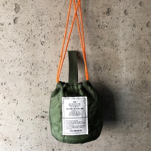 【HB1039】ショルダー ミリタリー ライナーリメイクペイシェントバッグ　巾着