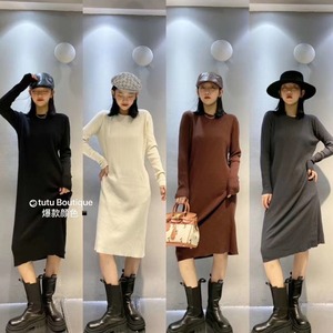 リブニットワンピース