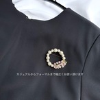【母の日ギフト】枯れない感謝を胸元に  枝垂れ桜とコットンパールのブローチ