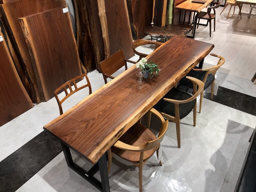 ウォールナット_2530×630-590-580×45 _横浜元町店_テーブル天板/一枚板