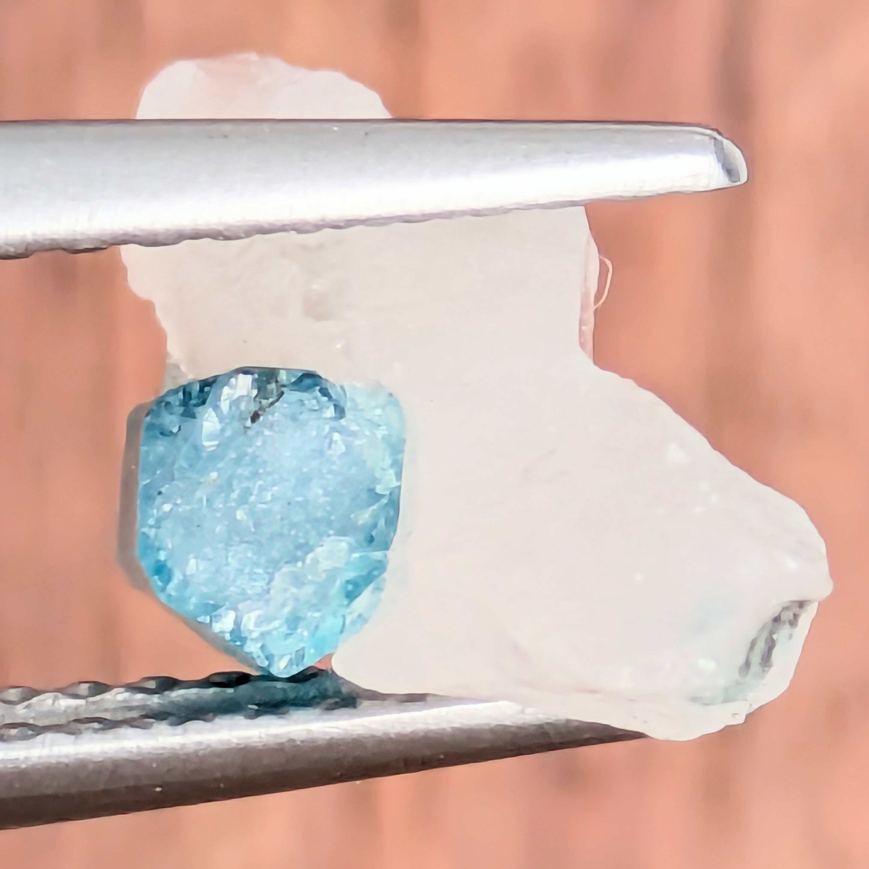 パライバトルマリン原石 ブラジル・パレーリャス産【2.52ct】PRO207987