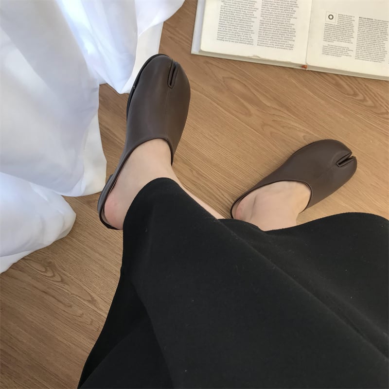 【足元を飾る、存在感♪】シャネル★フラットミュール 足袋デザインフラットミュール 10779 | Raycia