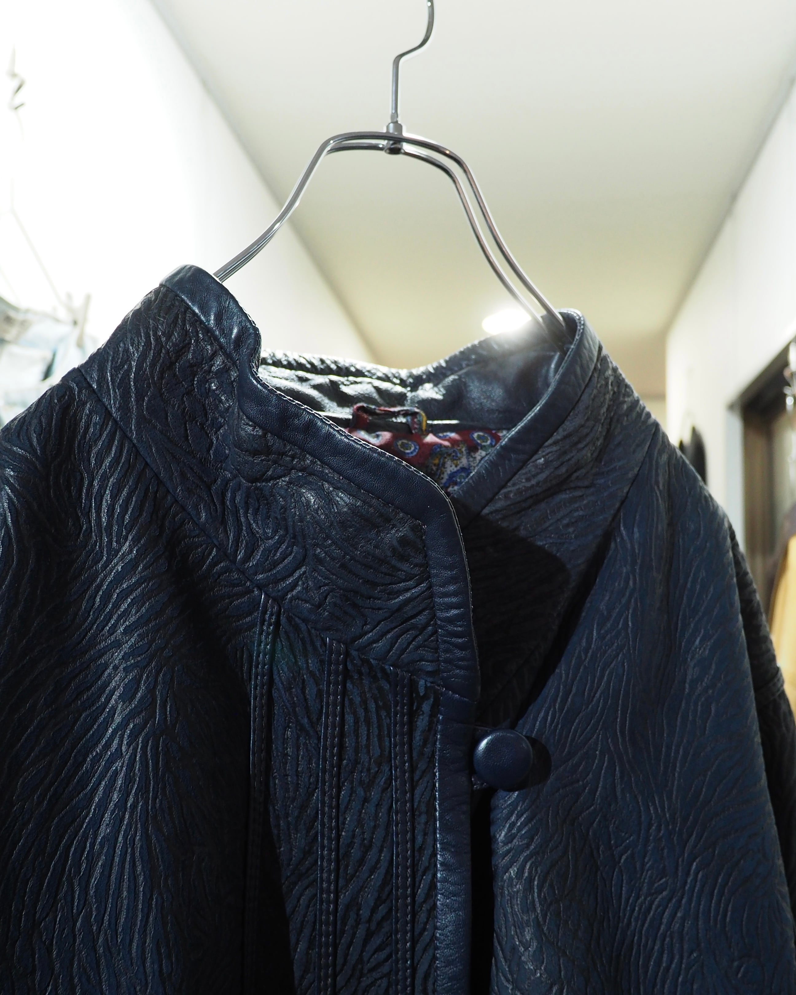 1990s " 珍品 ‐ Made in Spain " Vintage Lamb Leather Mao Collar China Jacket