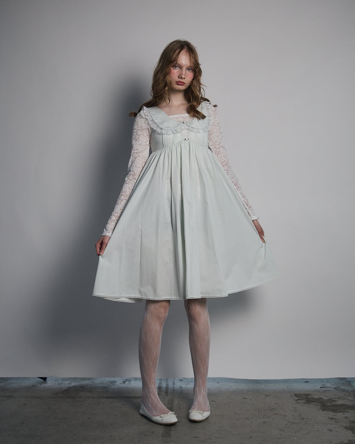 pain】ラウンドカラータックドレス | lilLilly official webstore