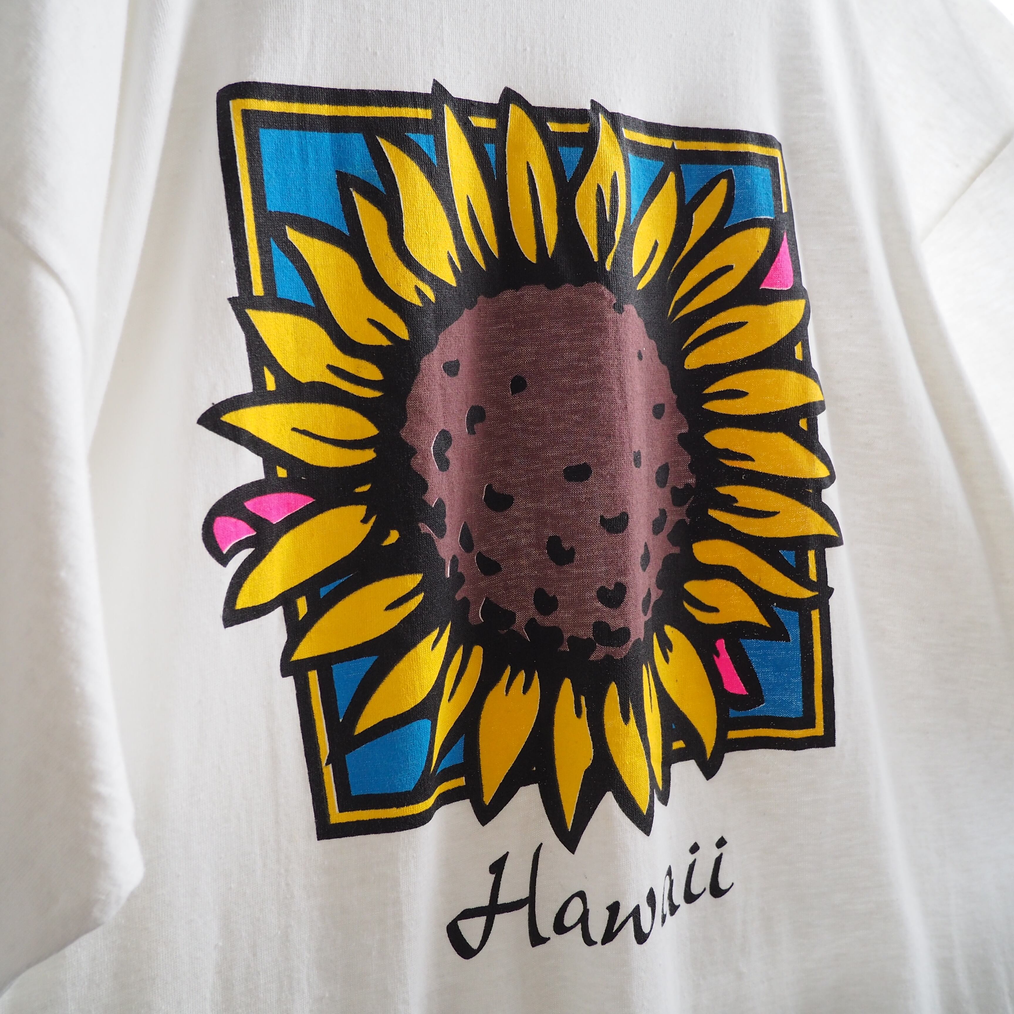 1990s ” Sunflower ” Beautiful Flower printed vintage loose SS Tee