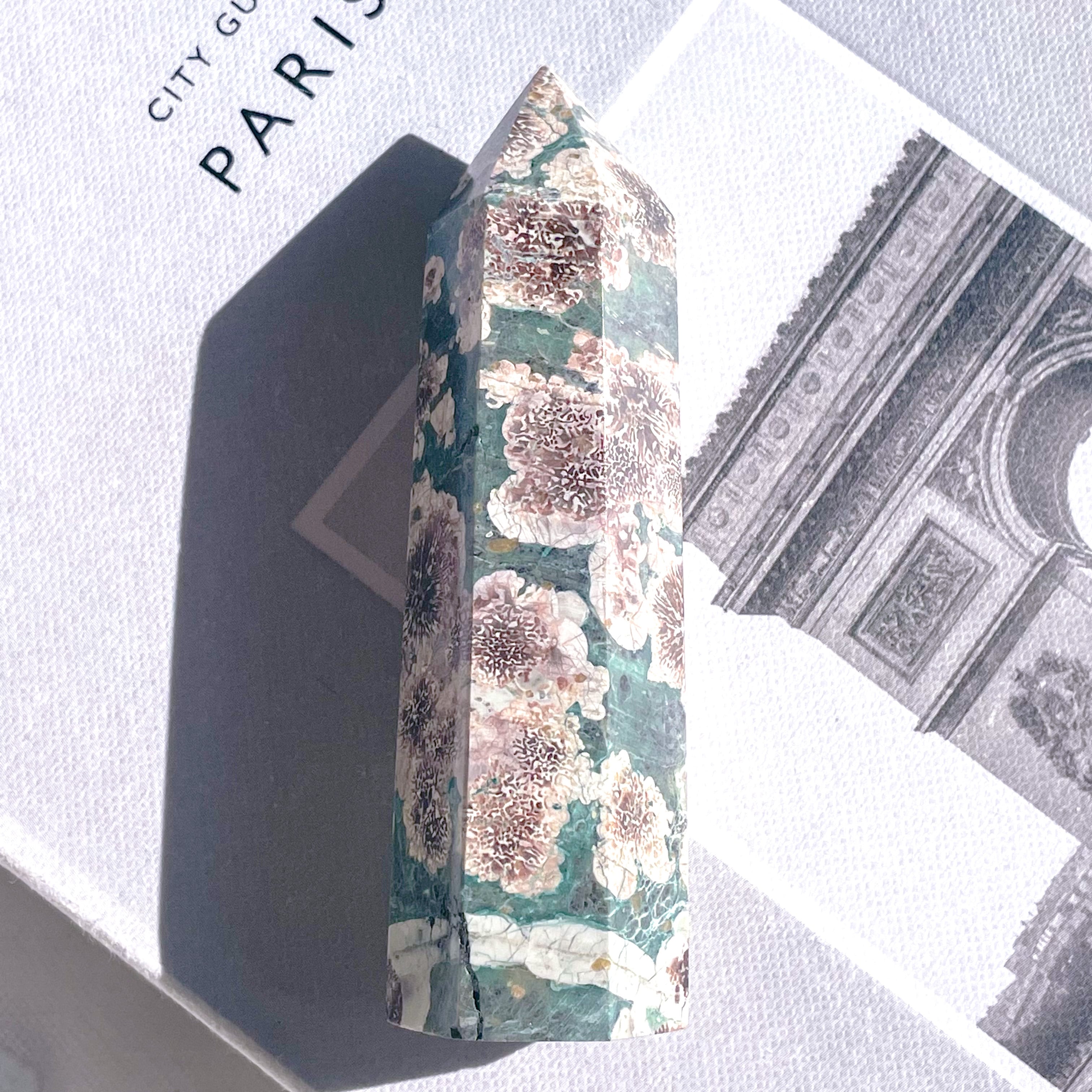 グリーンフラワージャスパー | FLUXY - 天然石と鉱物のお店 フラクシー