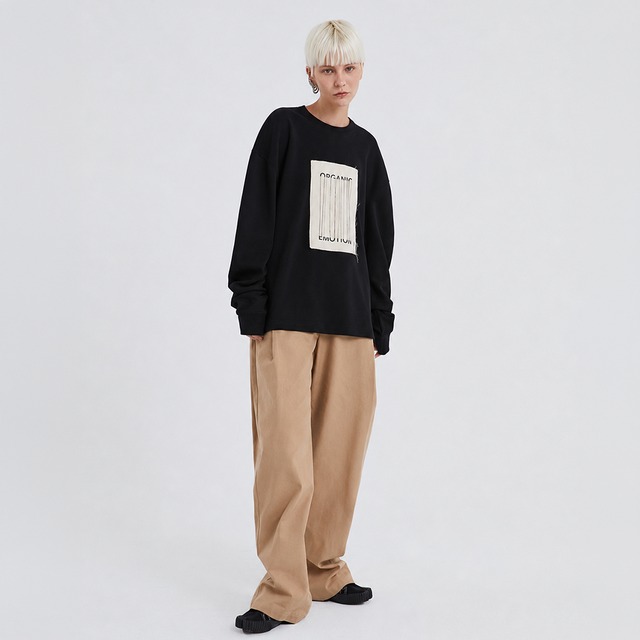 Graphic patch sweatshirt A00161
