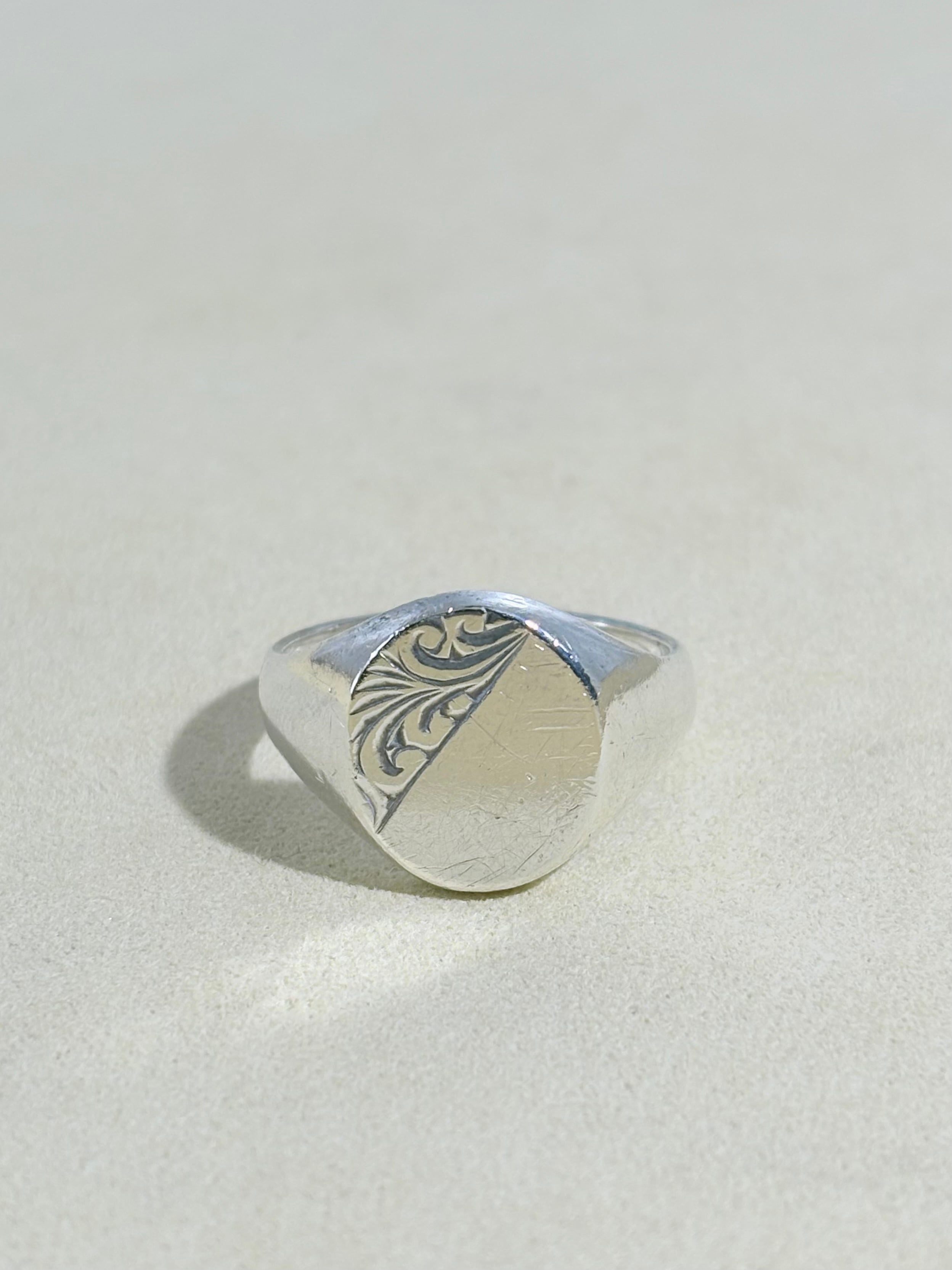 Engraving Signet Ring #24 -U.K-