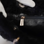 CHANEL シャネル ココマーク ラパン チェーンショルダーバッグ ブラック ゴールド金具 6番台