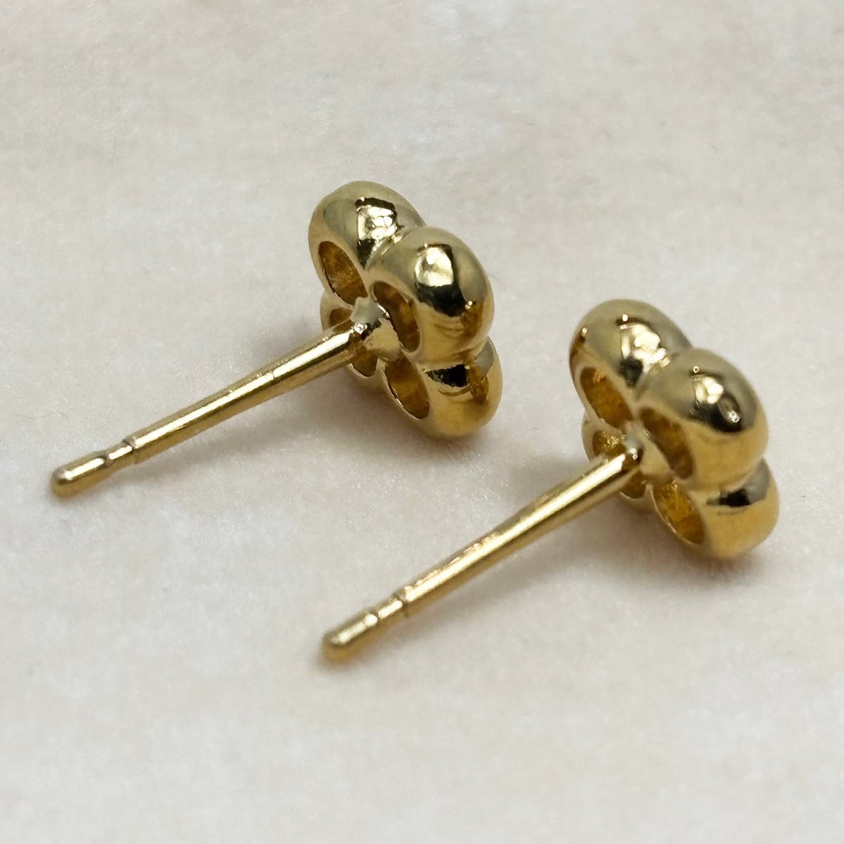 中古】 ルイヴィトン ピアス 両耳用 フラワーフル M68131 LVフラワー