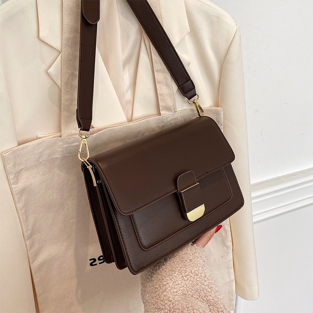 スタイルスタンダードオータムウィンターレッド レトロ 秋物 冬物 スクウェア メッセンジャーバッグ Tiancai_Wing_Bag8699585743