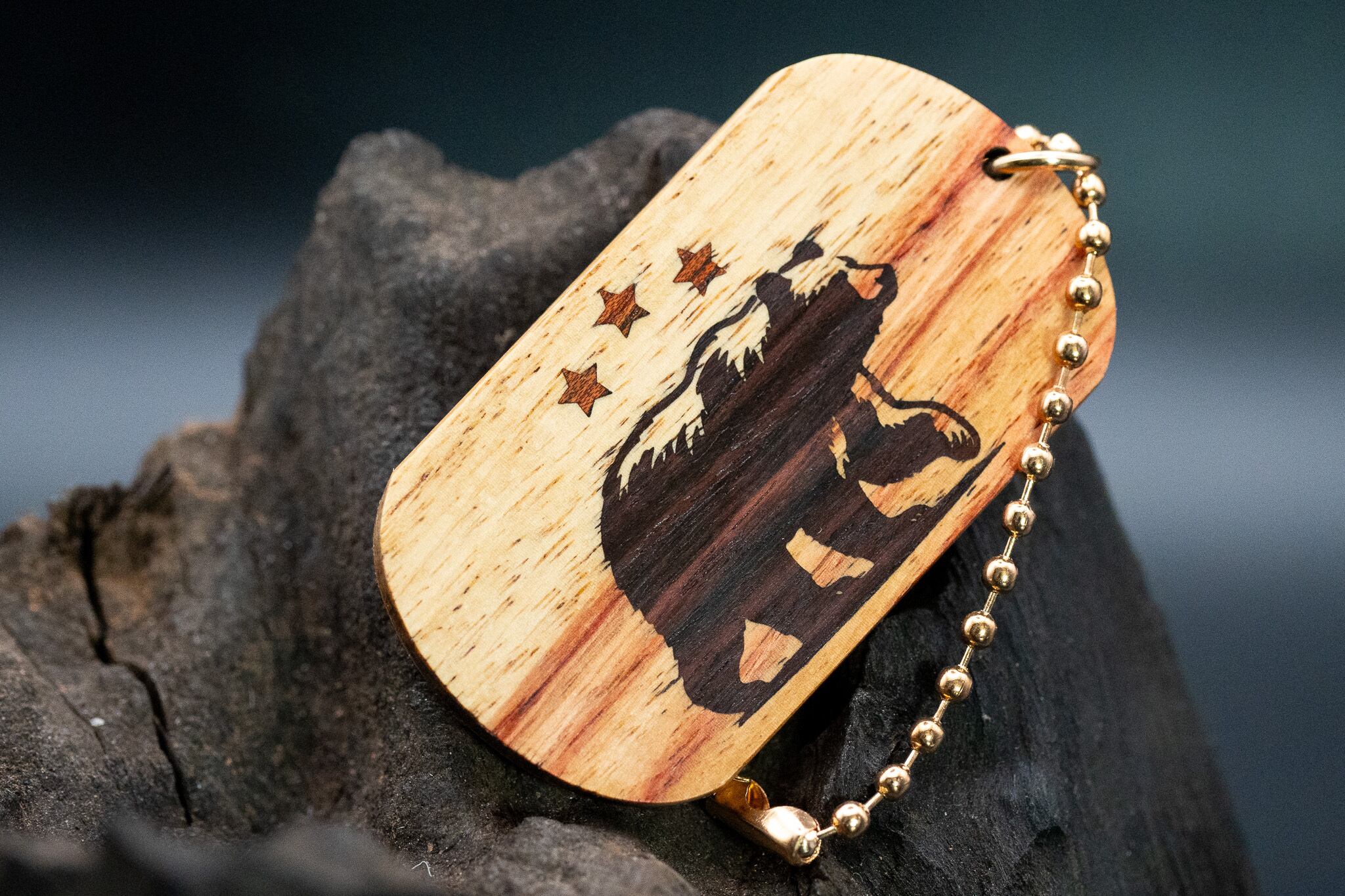 【 木材の女王】チューリップウッド ドッグタグ 象嵌 星明り