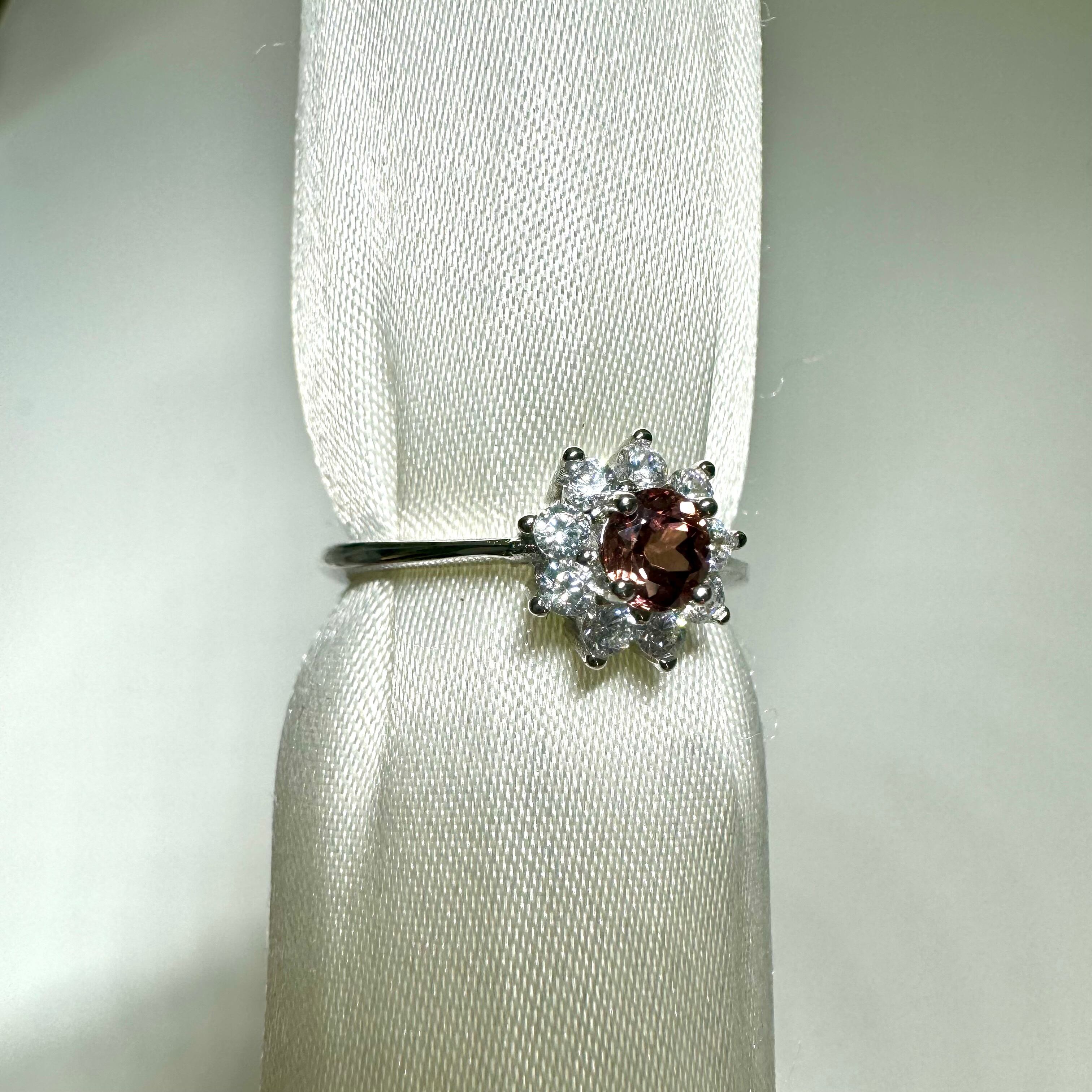 ♦︎ピンキッシュブラウンジルコン ♦︎