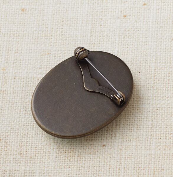 「花とわたしの物語」ブローチ