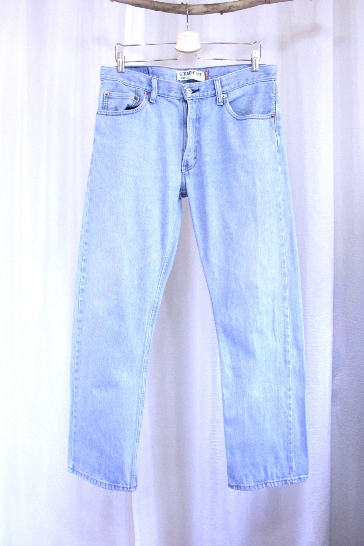 Levi’s damage ストレートデニム