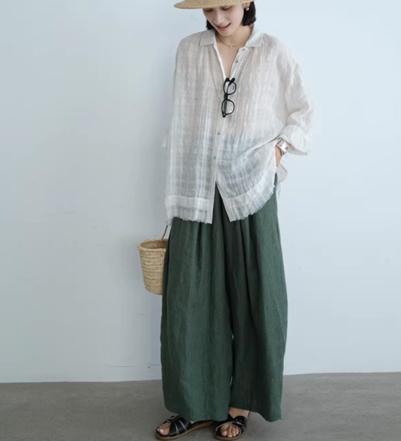 深緑リネン バルーンワイドパンツ