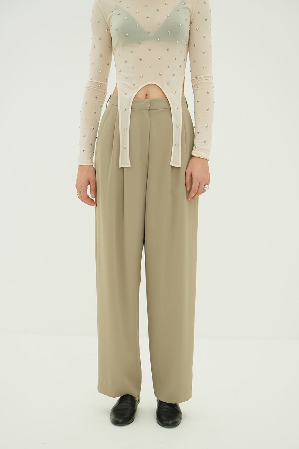 CLANE(クラネ) BASIC TUCK PANTS BEIGE | サウスオレンジ｜メンズ