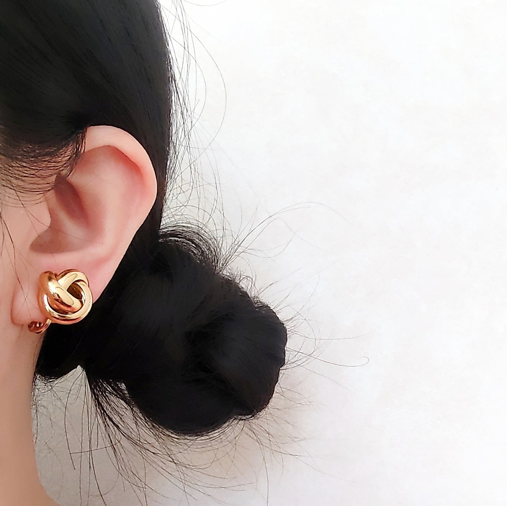 MONET》 gold knot vintage earrings モネ ヴィンテージイヤリング