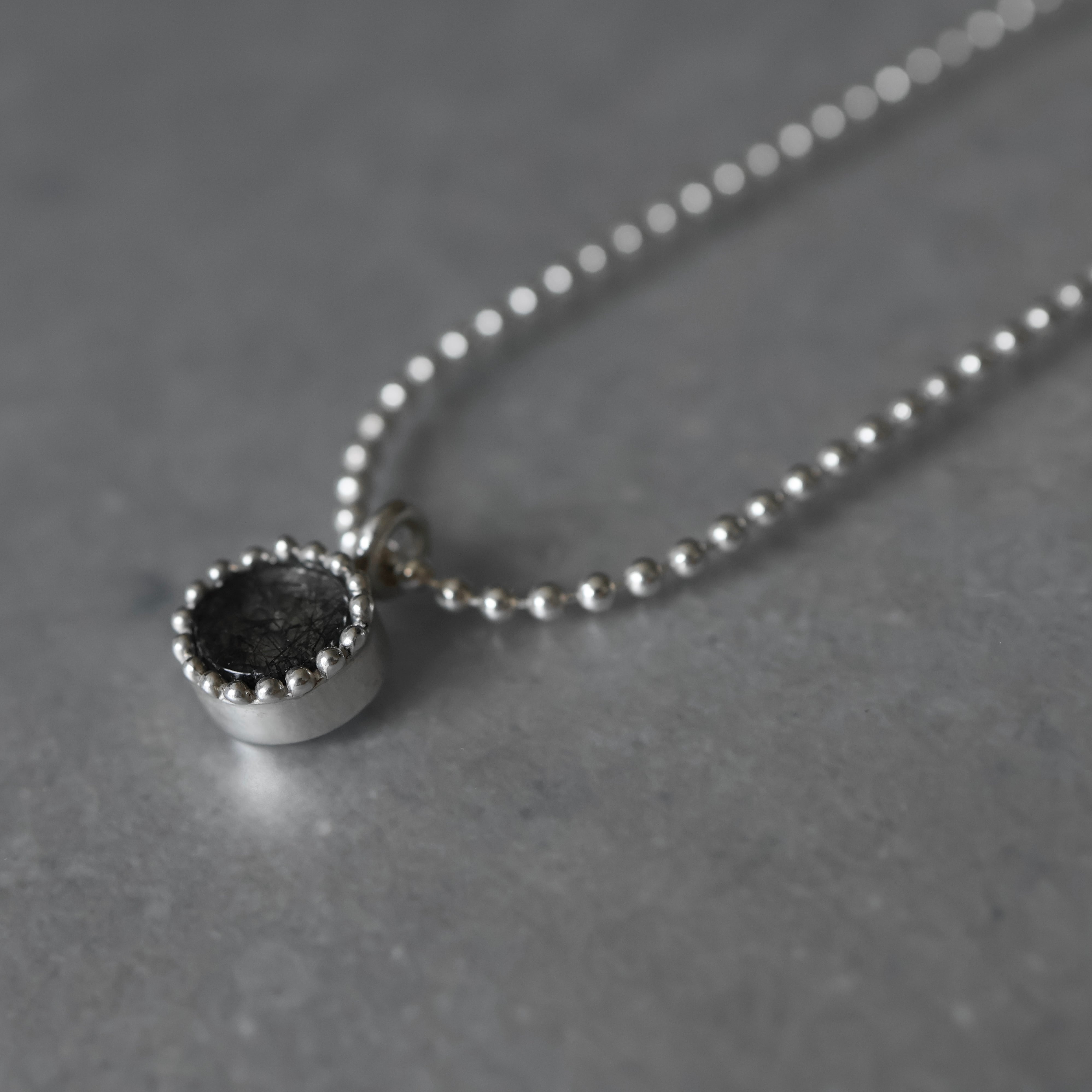 Bone necklace -plus- B | EMIKOAMANO