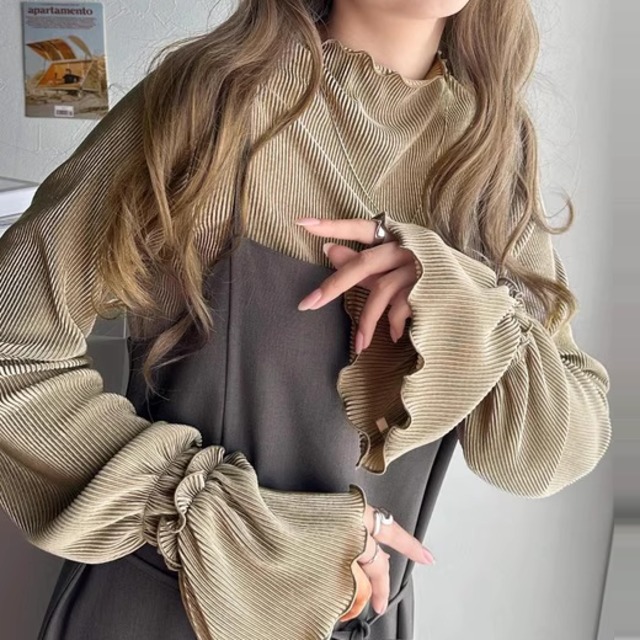 【送料無料】 トップス 4色 20代 30代 40代 女性用 レディース ロング丈 大きい 長袖 フレア袖 フレアスリーブ フレアカフ クルーネック Aライン フレア プルオーバー スカラップ 無地 かわいい 大人可愛い 大人女子 こなれ感 シンプル カジュアル 大人 上品 おしゃれ お洒落 ラフ デート お出かけ お茶会 女子会 休日 授業参観 冬 着回し プチプライス カラバリ デイリーユース 普段使い ファッション コーデ スタイル 楽ちん 定番アイテム 着痩せ 垢抜け