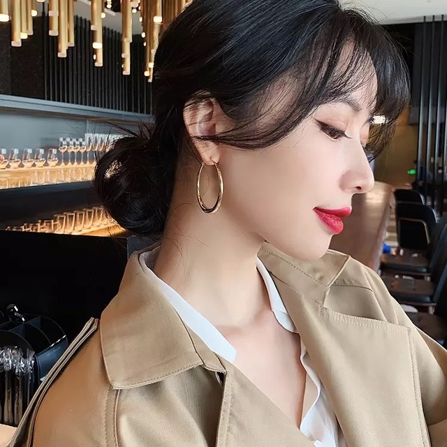 ゴールドフープピアス