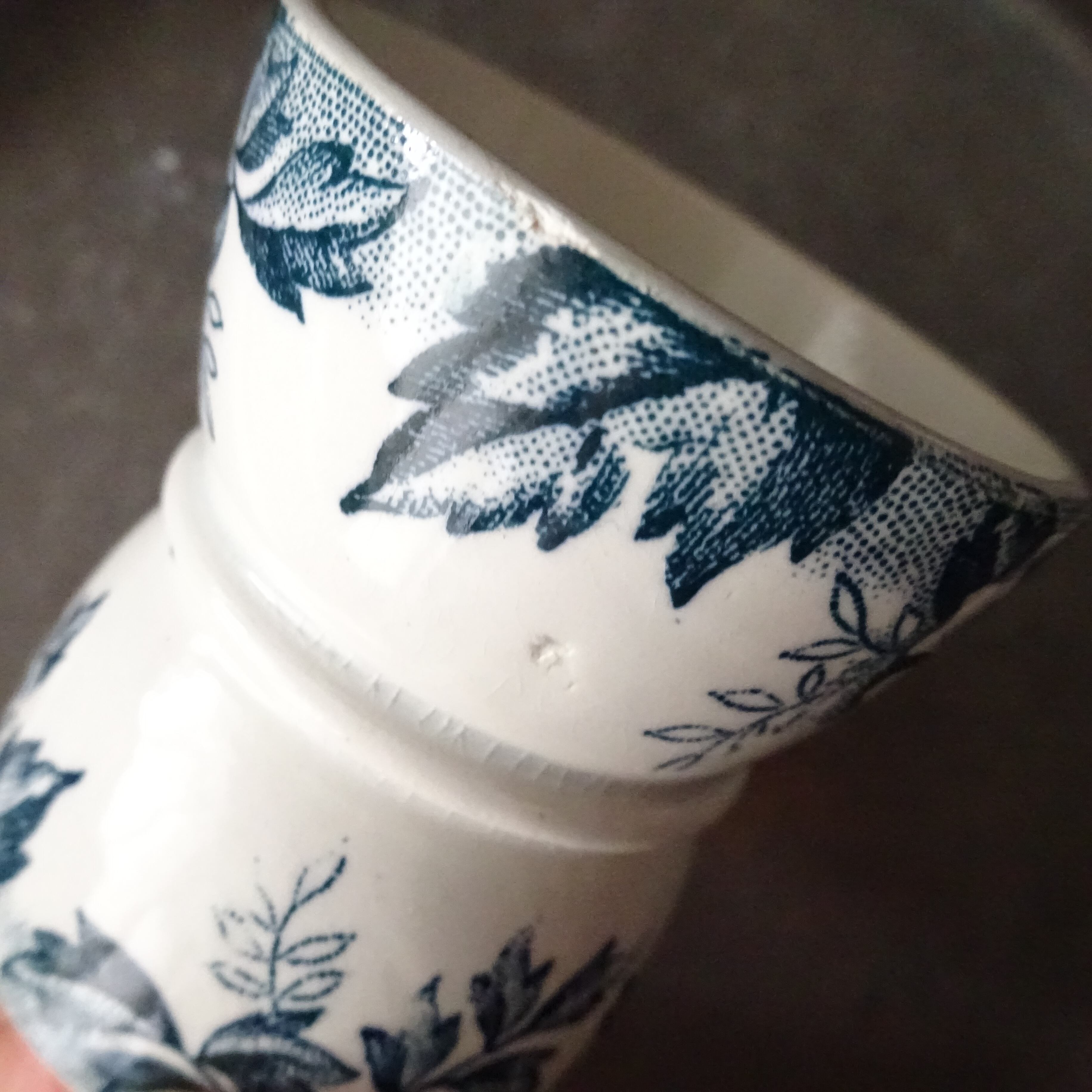 【 Nouveauté 】☆ St. Amand  modèle《Marie-Louise》Coquetier diabolo (B)