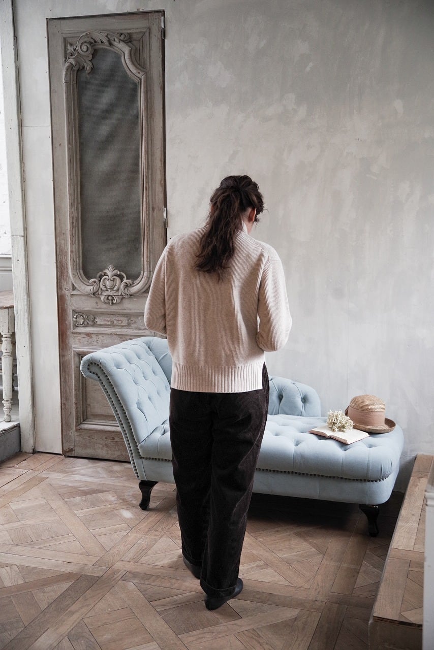 Hand Framed High Neck P/O