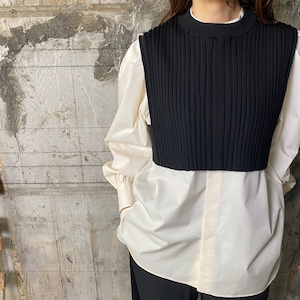 HYKE【ハイク】WIDE RIBBED CROPPED VEST (11296 / BLACK SIZE/FREE).