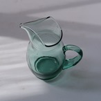 リサイクルガラスのピッチャー