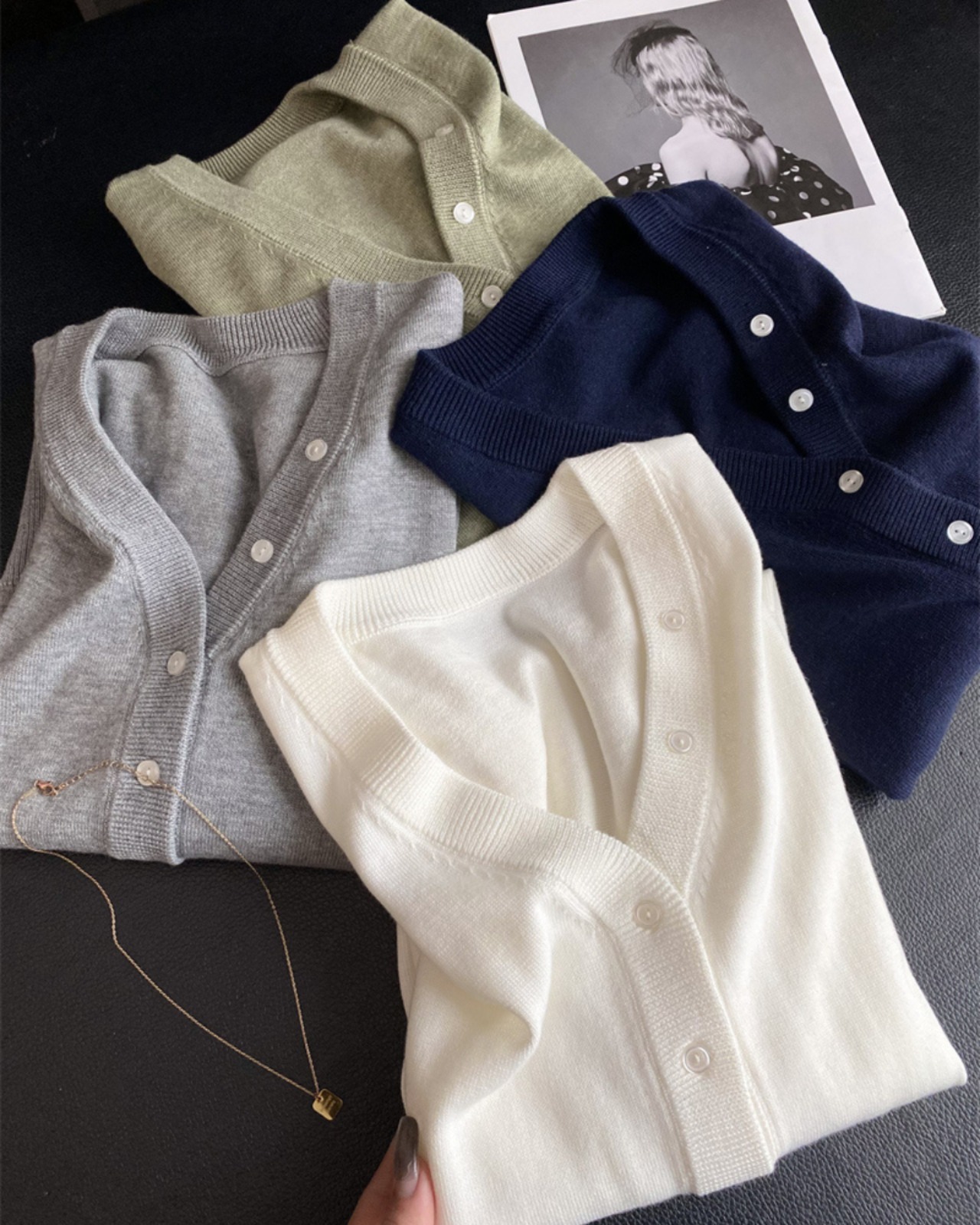 Vネックボタンカーディガン 4color A0691 - 12