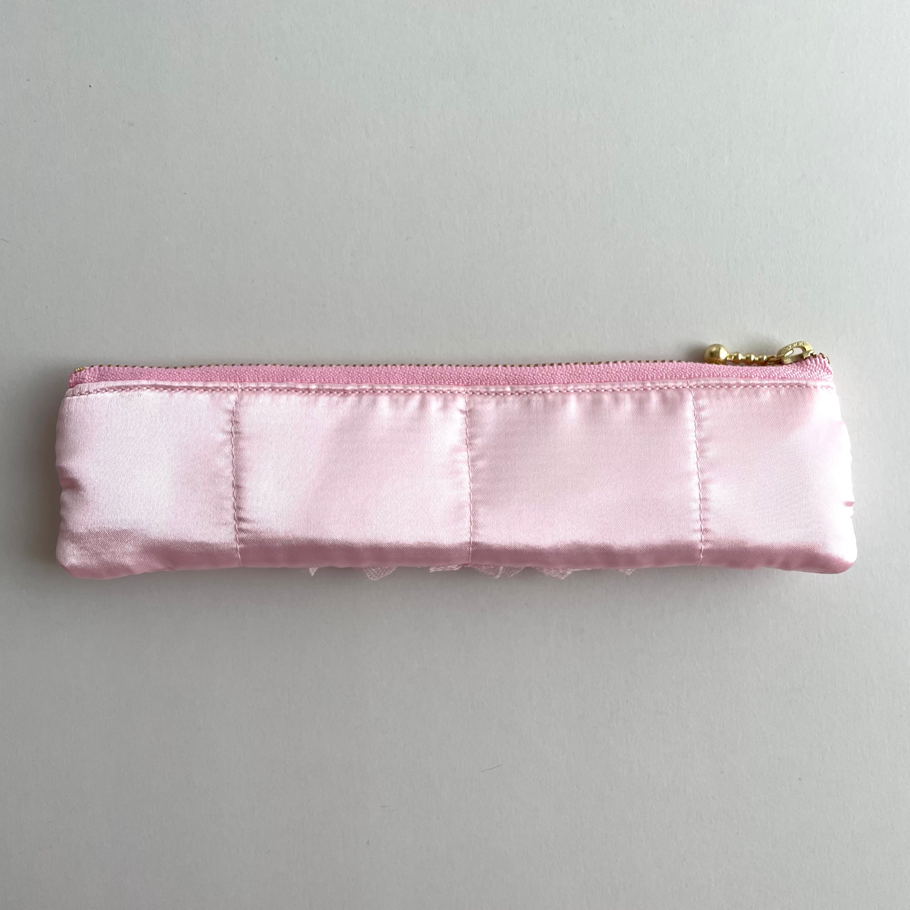 フリルコンパクトペンケース | ribbon on ribbon（リボンオン