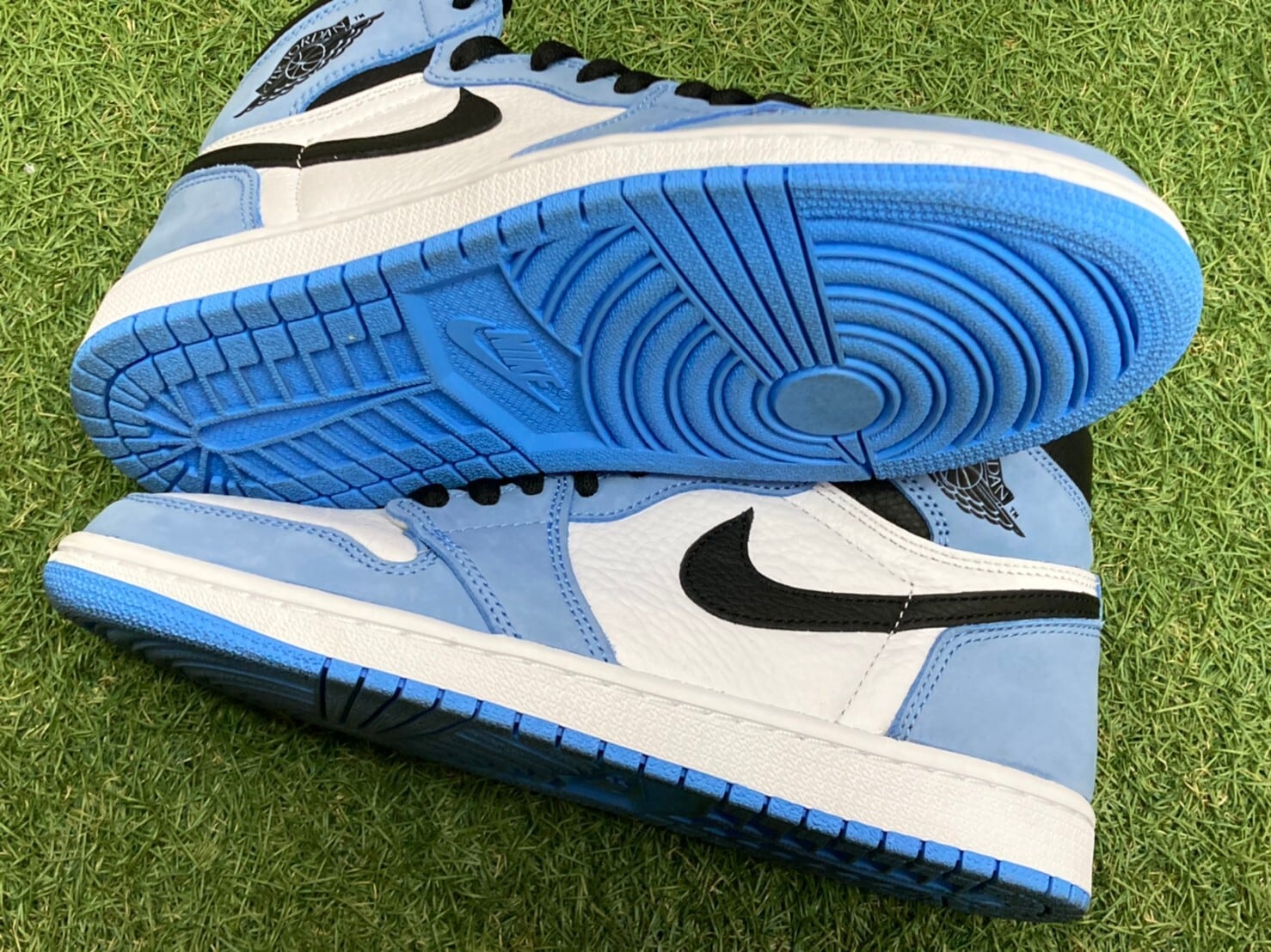 NIKE AIR JORDAN 1 RETRO HIGH OG UNIVERSITY BLUE 25.5cm 555088-134  