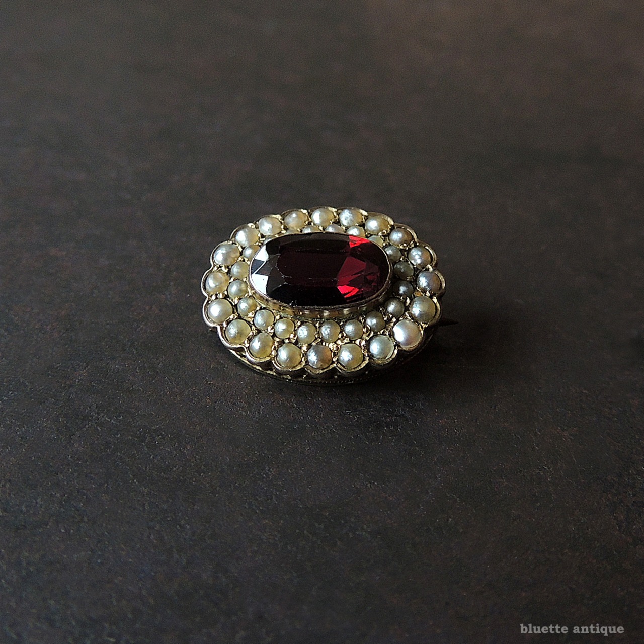 英国アンティークジュエリー 9ctゴールド 天然ロードライトガーネット 真珠 レースピン ブローチ（ソーティングメモ付）