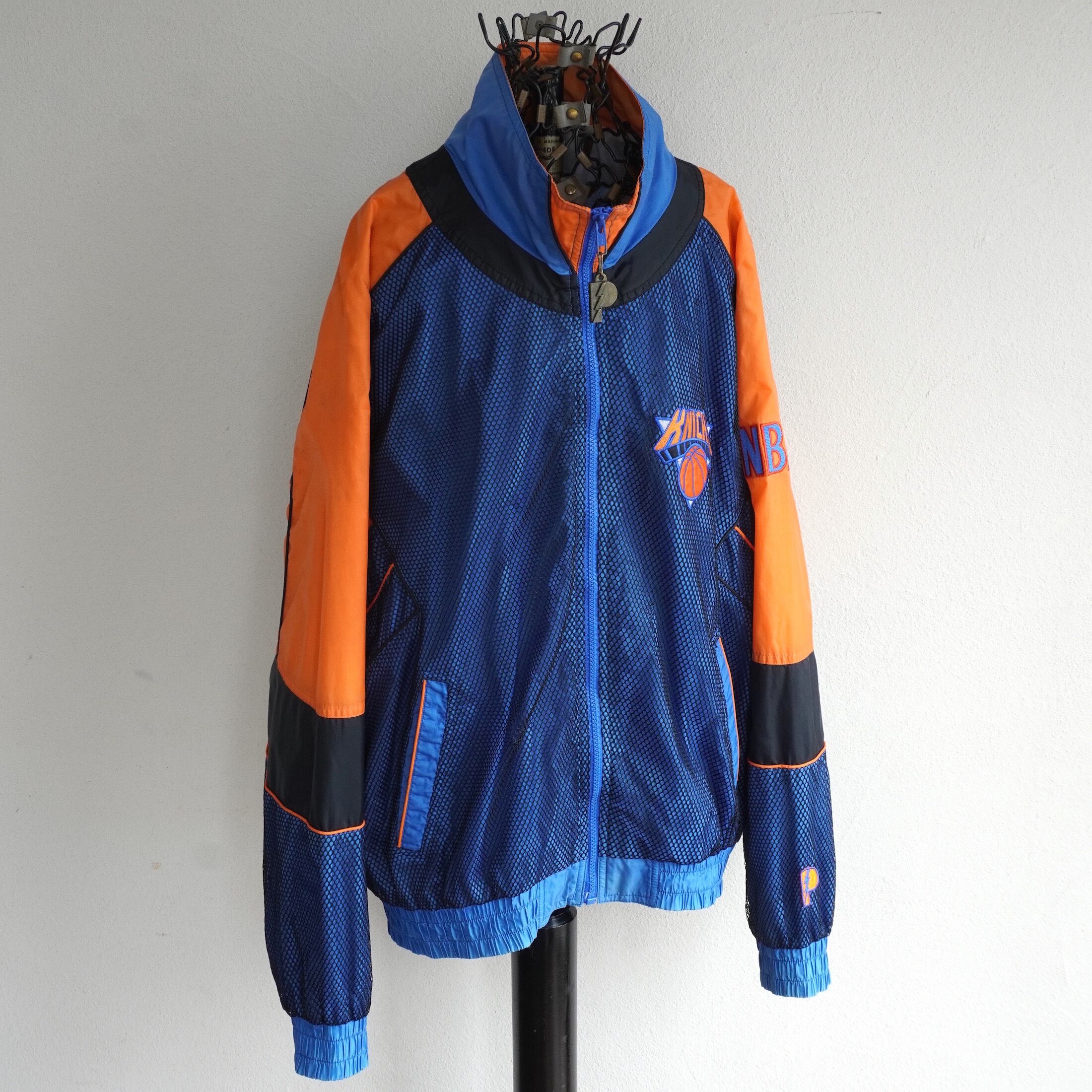 New York Knicks スウェット ナイロンジャケット Youth Knicks Oversized Logo Full Zip Hoodie – Shop Madison Square