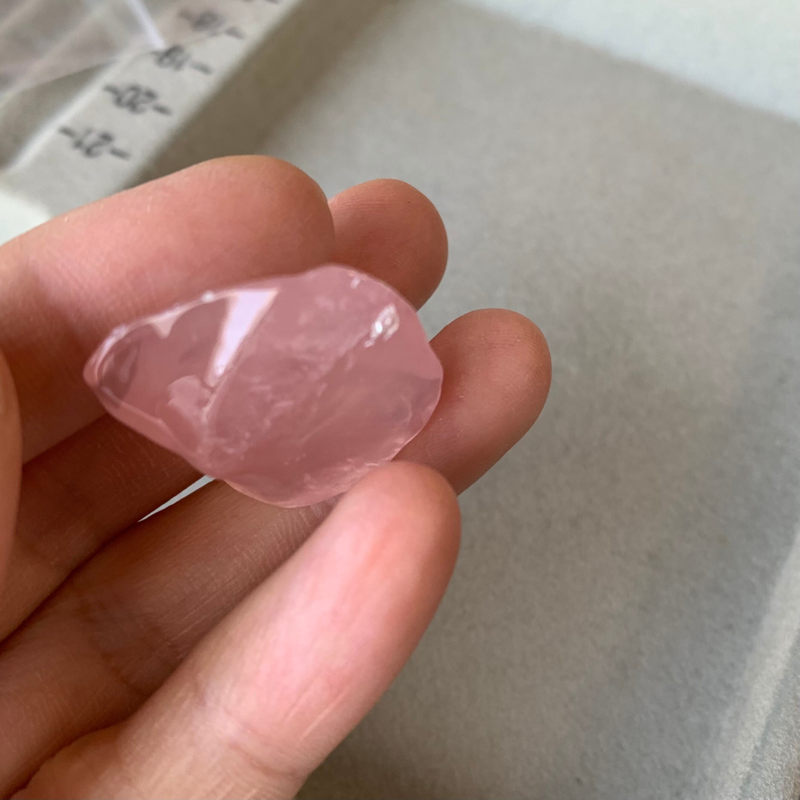 手磨きローズクォーツ② | MION STONE