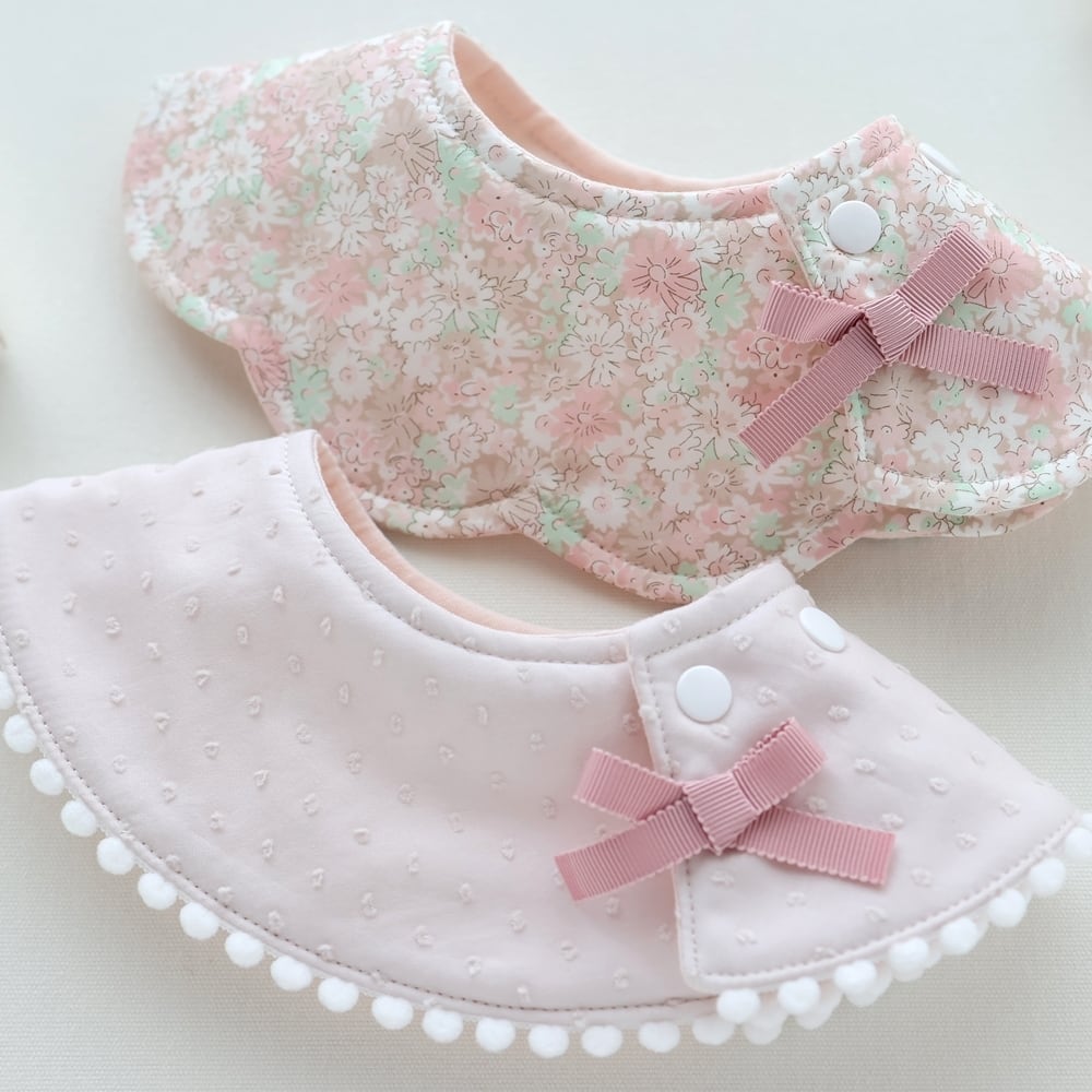 LIBERTY 【Libby】「リバティ ギフトセットBOX入り」スタイ2枚 LIBERTY 【Libby】「リバティ ギフトセットBOX入り」スタイ2枚