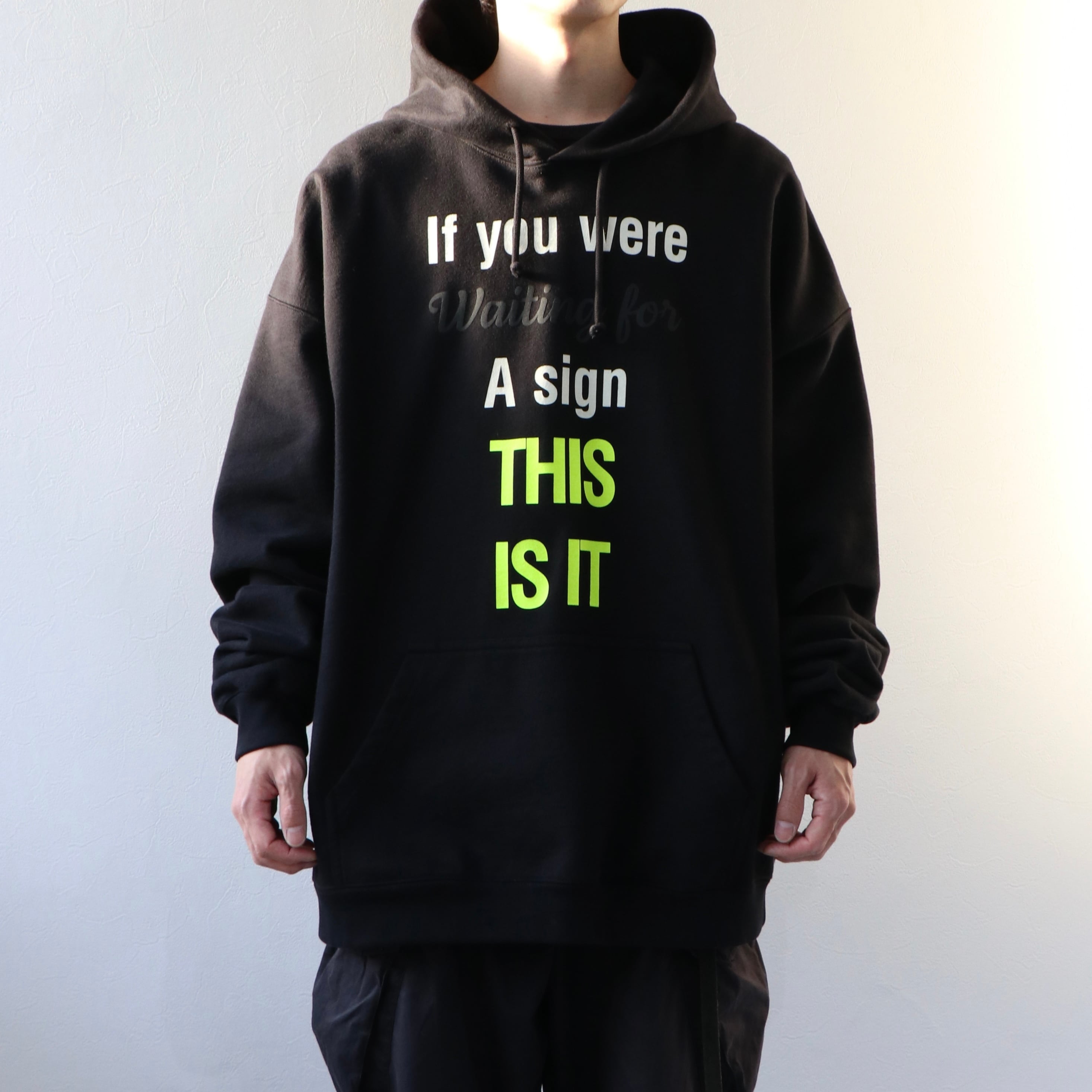 12/9掲載 VETEMEMTS パーカー ブラック コットン×ポリエステル ヴェトモン