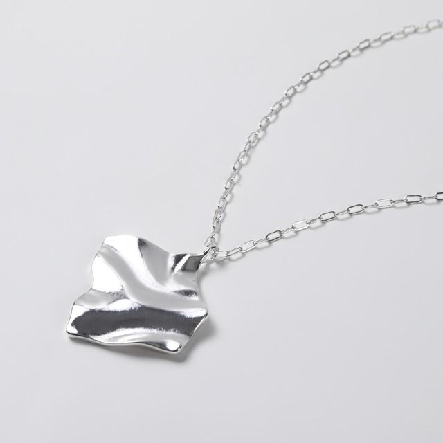 Wave square plate Necklace