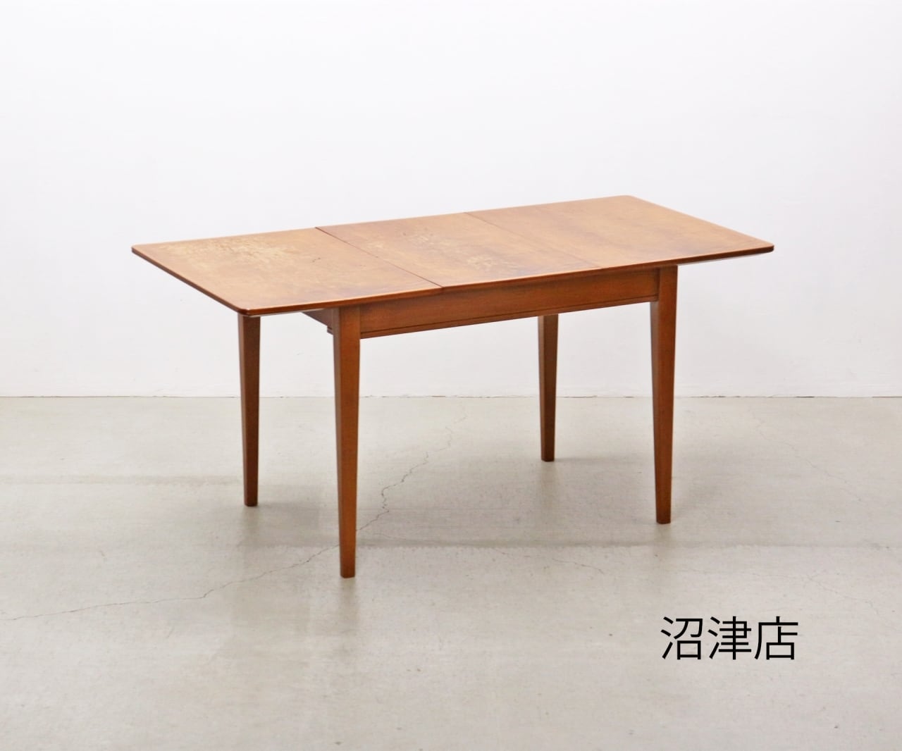 【沼津店】 英国 イギリス RUSSELL OF BROADWAY Lloyd's antiques ヴィンテージ エクステンション ダイニングテーブル 伸長式 楢 RFT23165