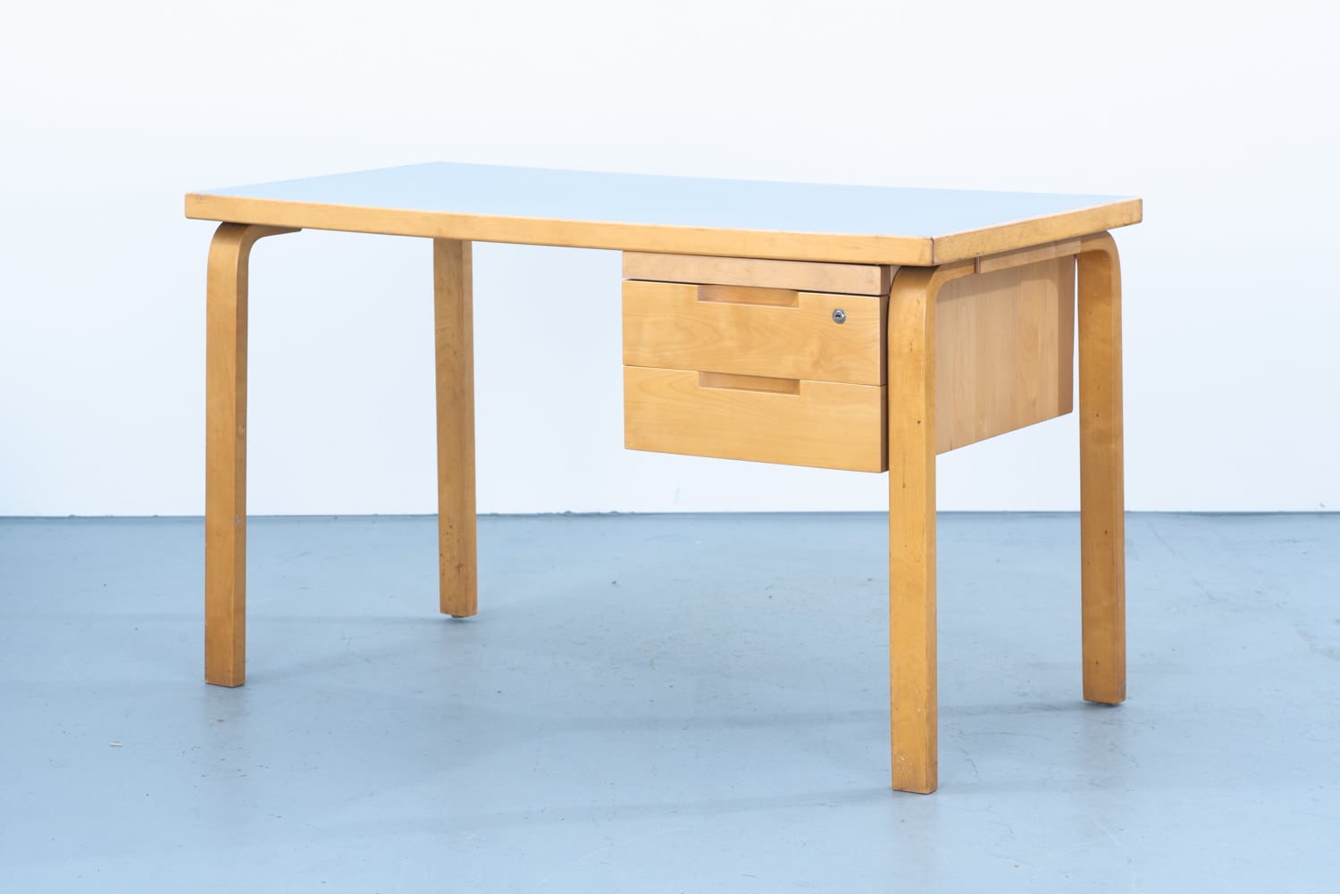 Alvar Aalto | Desk | kaikki gallery | 北欧ヴィンテージ家具の