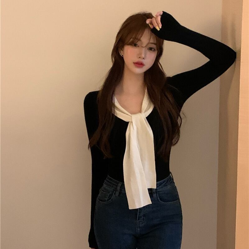 ニットセーター レディースショートスリムVネックシャツ スプリングブラックトップス 春物 ブラックストロベリース61071386577