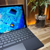 \ 公式ショップ限定価格❣️/ 美品《LTE搭載モデル》Surface Pro5 2in1 メモリ8GB SSD256GB Corei5 第7世代 ノートパソコン 安心サポート&3ヶ月保証付き