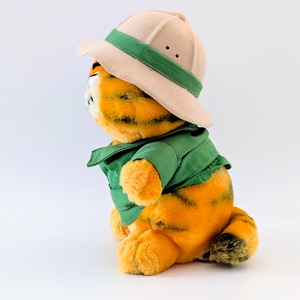 ☆ VINTAGE 1980年代初期 ☆【 Garfield ( ガーフィールド ) 】『 Safari Garfield サファリガーフィールド 』探検ガーフィールド / ぬいぐるみ / プラッシュ / plush / 1980年代年製 〚アメリカン雑貨 アメトイ〛