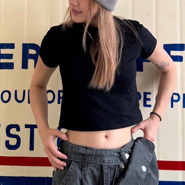 basic cropped short-sleeve tee　ベーシッククロップド半袖ティー　J2073