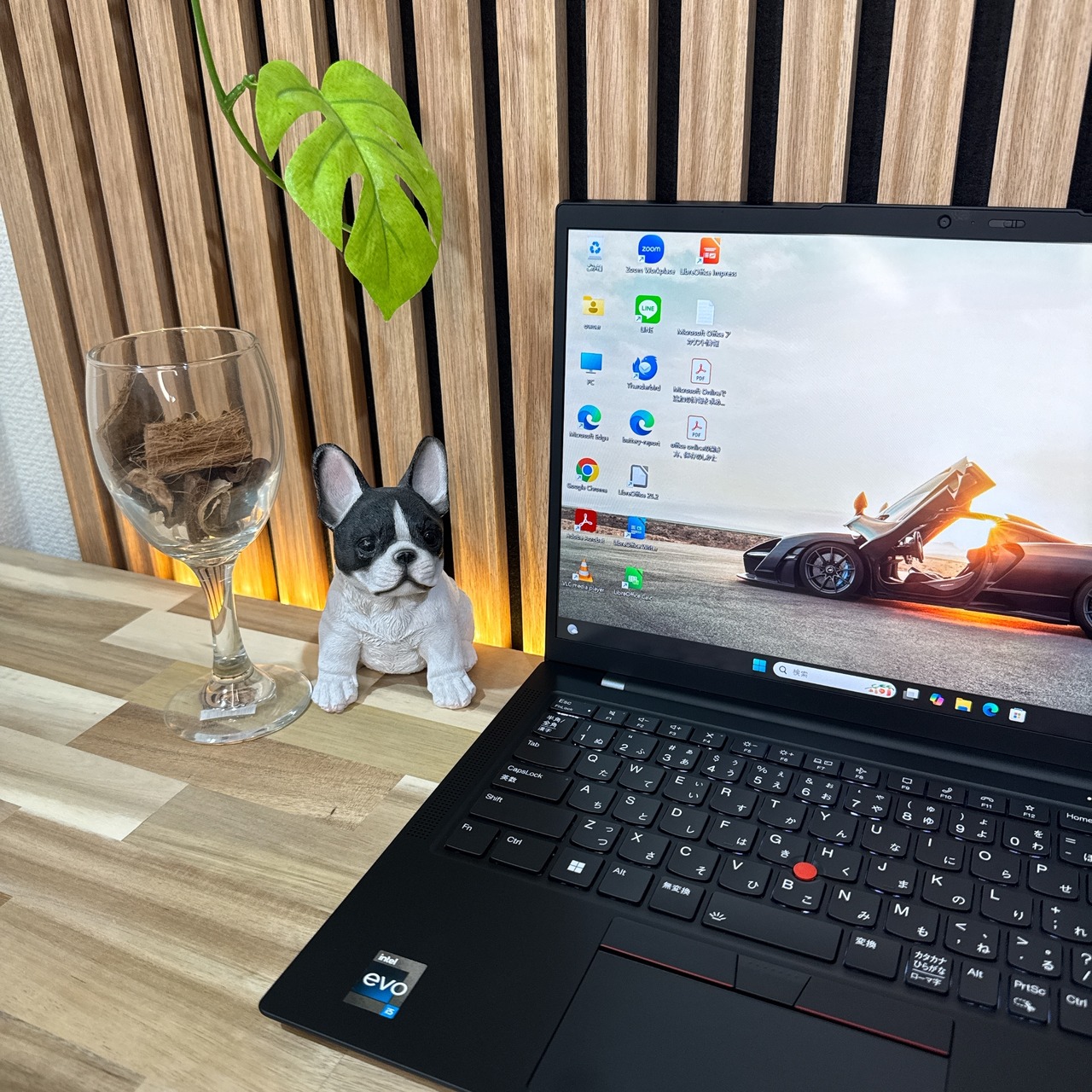 \ 公式ショップ限定価格❣️/ 極美品《最新2022年モデル》ThinkPad X1 Carbon Gen10 メモリ8GB SSD256GB ノートパソコン 安心サポート＆3ヶ月保証付き