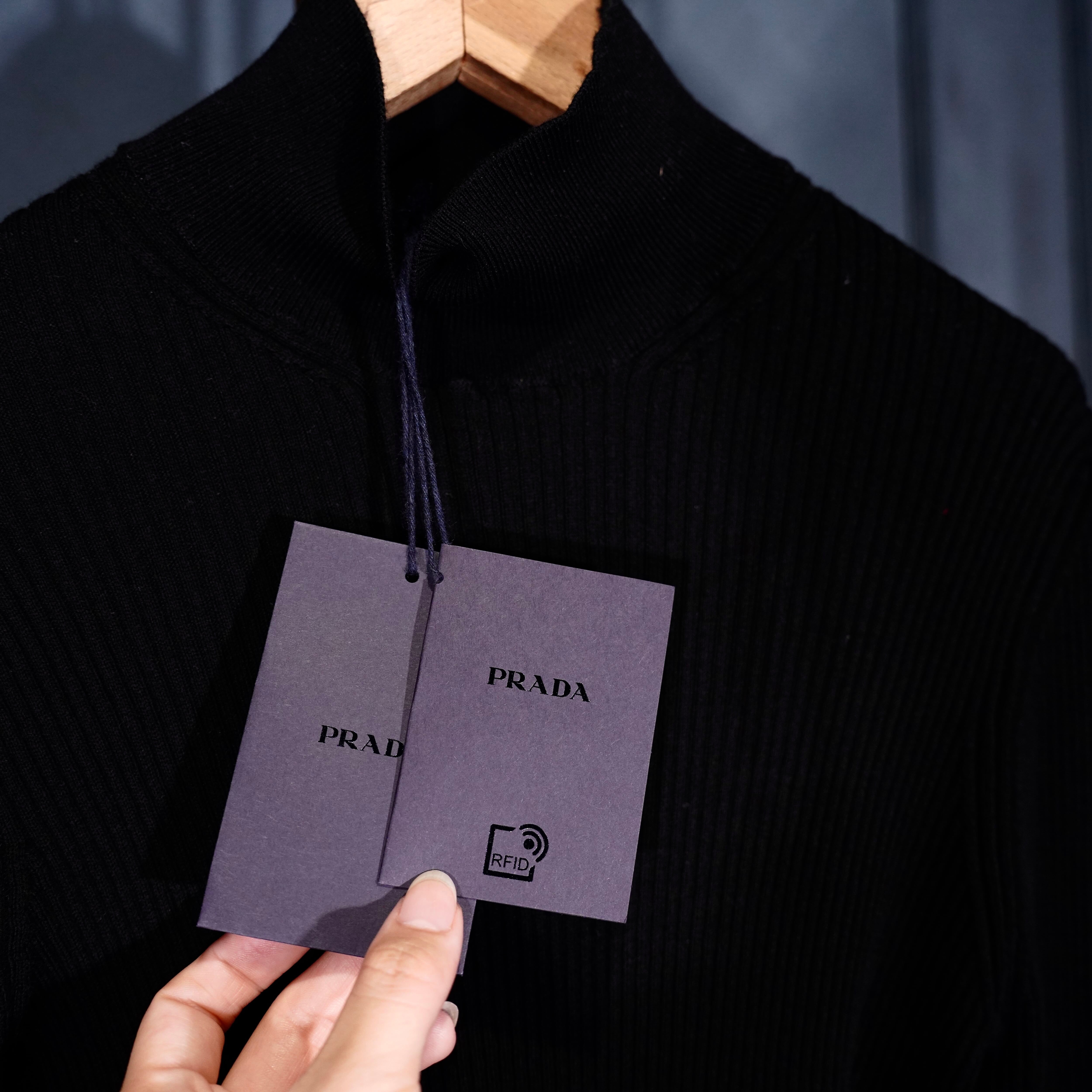 プラダ PRADA ニット タグ付 薄手 ウール ブラック 46 DEAD STOCK PRADA HIGH NECK WOOL KNIT/新品タグ付プラダハイネック